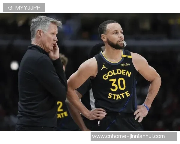 库里在生日之夜创造历史成就成功命中职业生涯第4000个三分球 库里在生日之夜创造历史成就成功命中职业生涯第4000个三分球